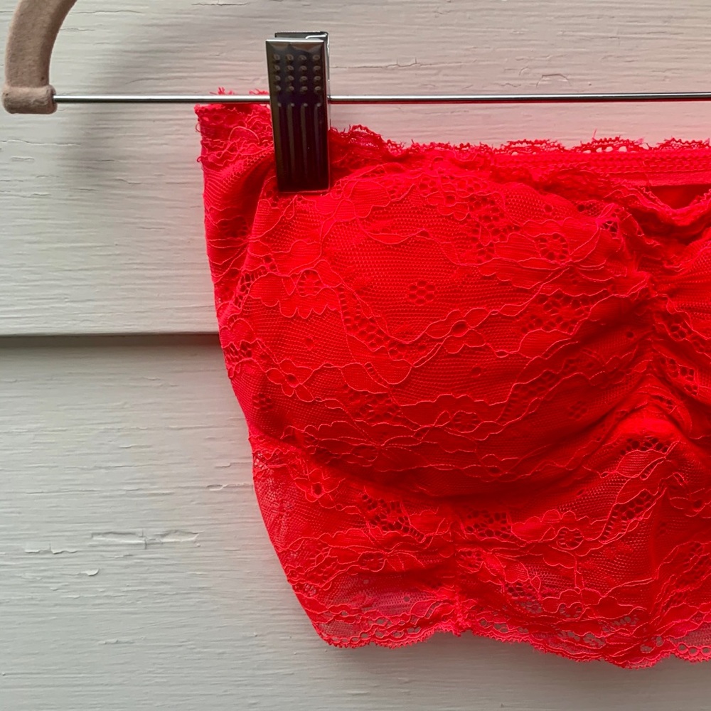 BOUTIQUE Bright coral lace bandeau